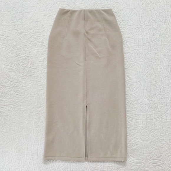 Lululemon Softstreme High-Rise Midi Skirt, Mojave Tan - Picture 6 of 9